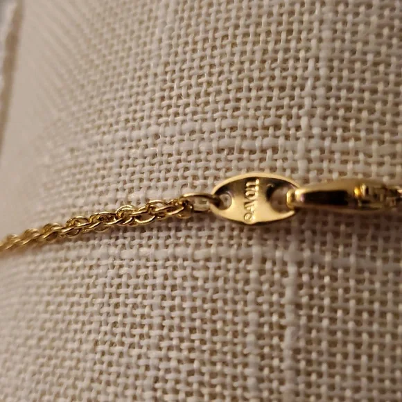 Vintage AVON Gold Tone Necklace Purple Enamel & Rhinestone Faberge Egg Pendant - Picture 4 of 9